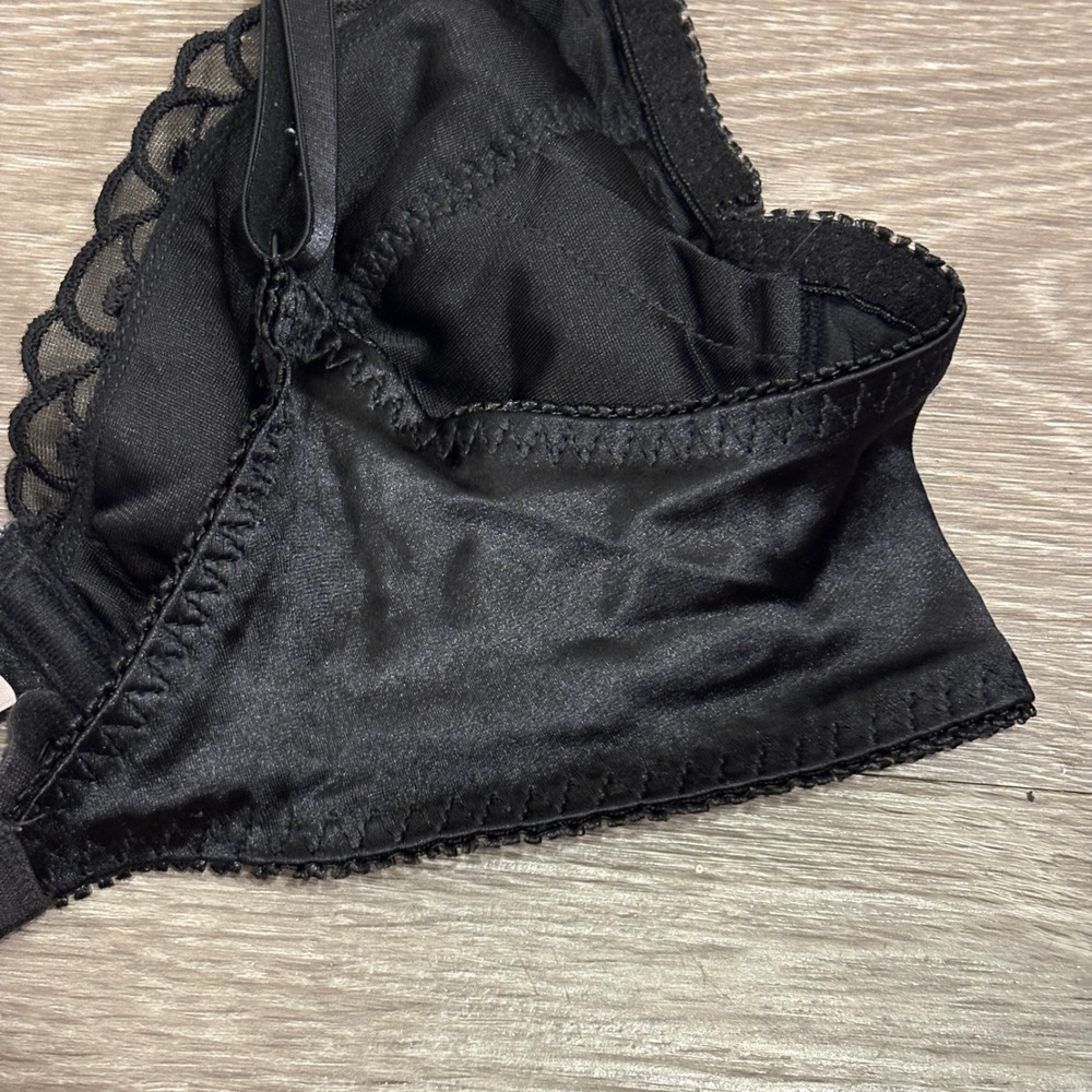 VTG 00s Victoria's Secret Black Velvet Embroidered Lace Demi Underwire Bra 36 - Picture 6 of 11
